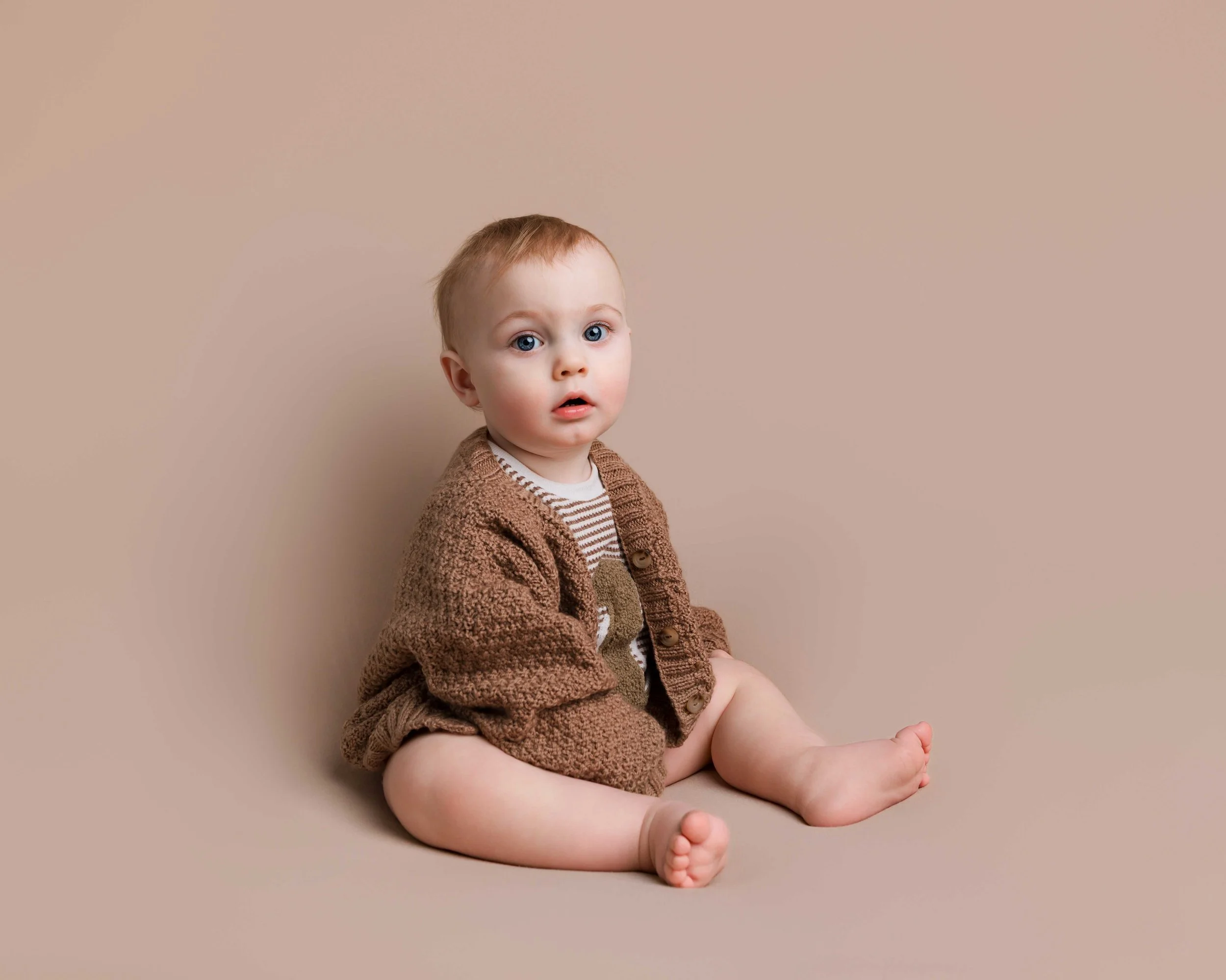 Baby photographer, taunton, somerset.jpg