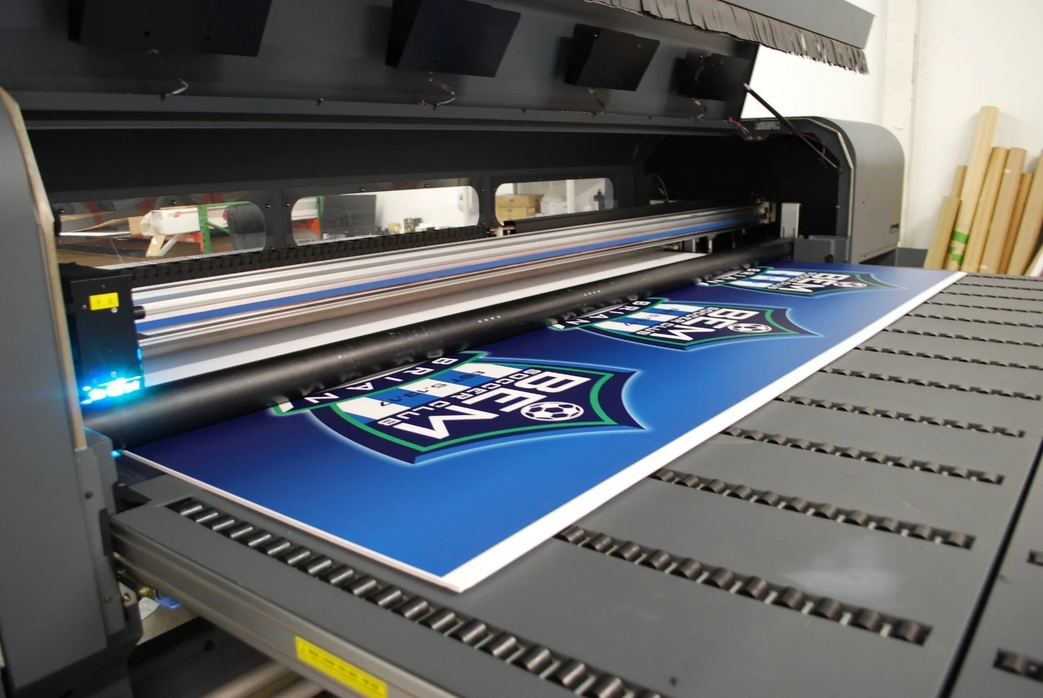 Bombshell Graphics specializes in wide format printing services and design.