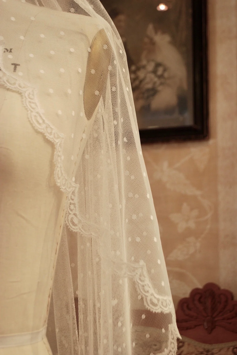Swiss-dot-bridal-veil.jpeg