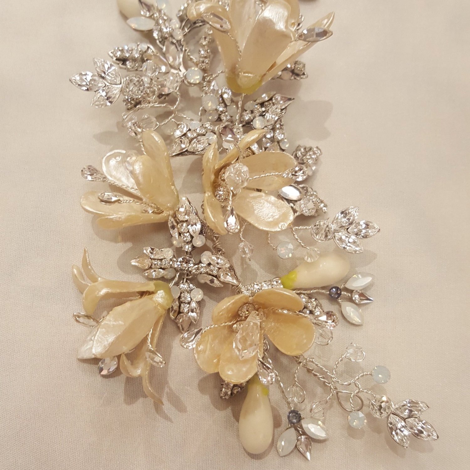 Wax-Flower-Bridal-Headpiece-Restyle.jpeg