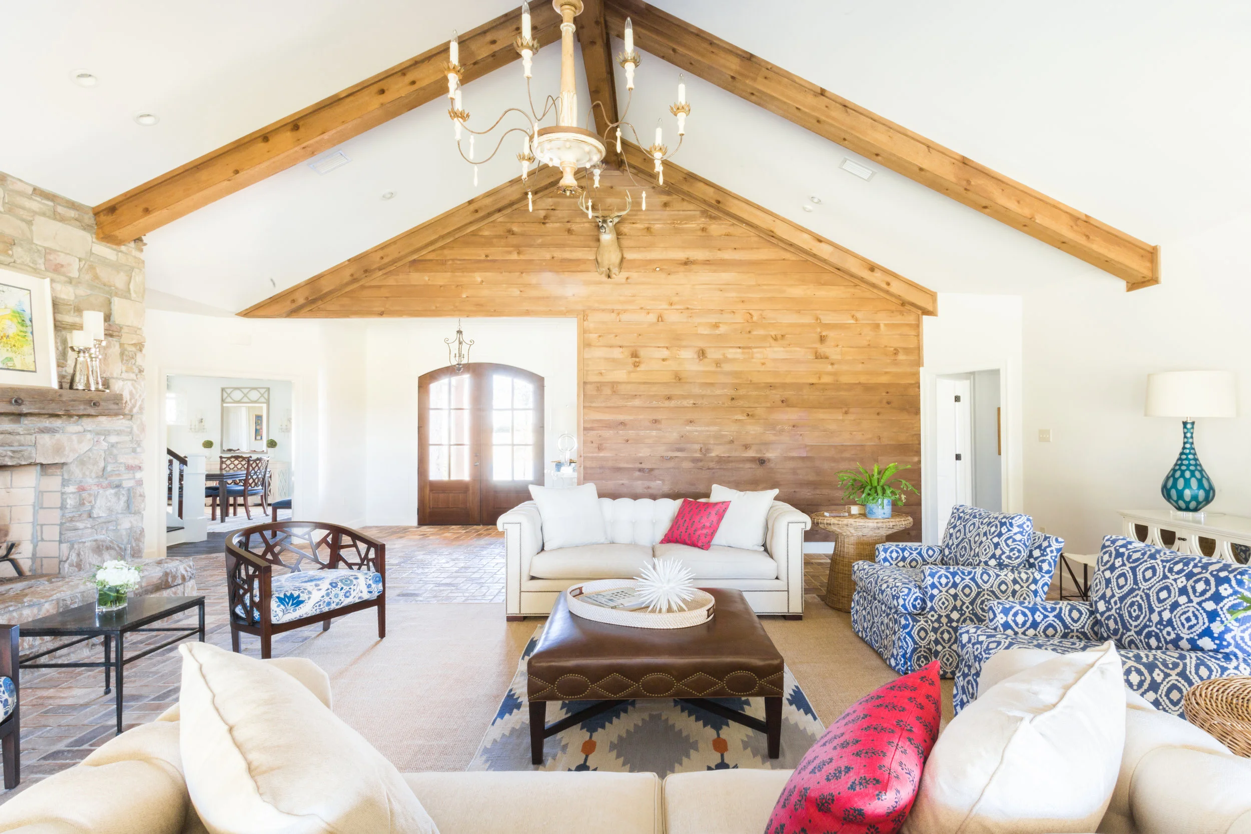 LivingRoom7.JPG