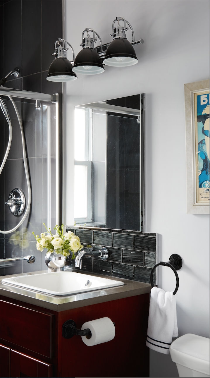 Bathroom - Interior Design by Paula Interiors