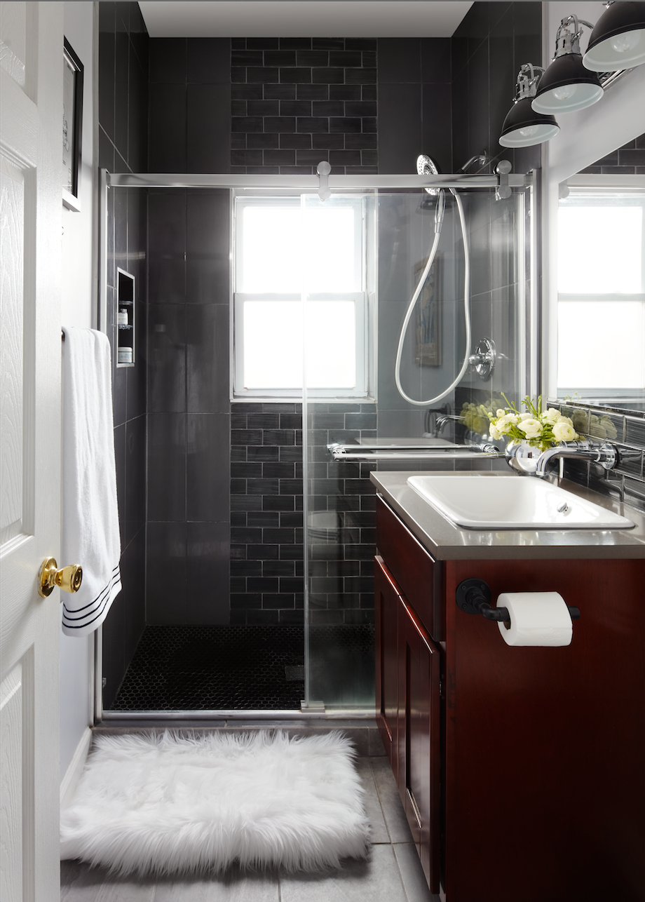 Bathroom - Interior Design by Paula Interiors