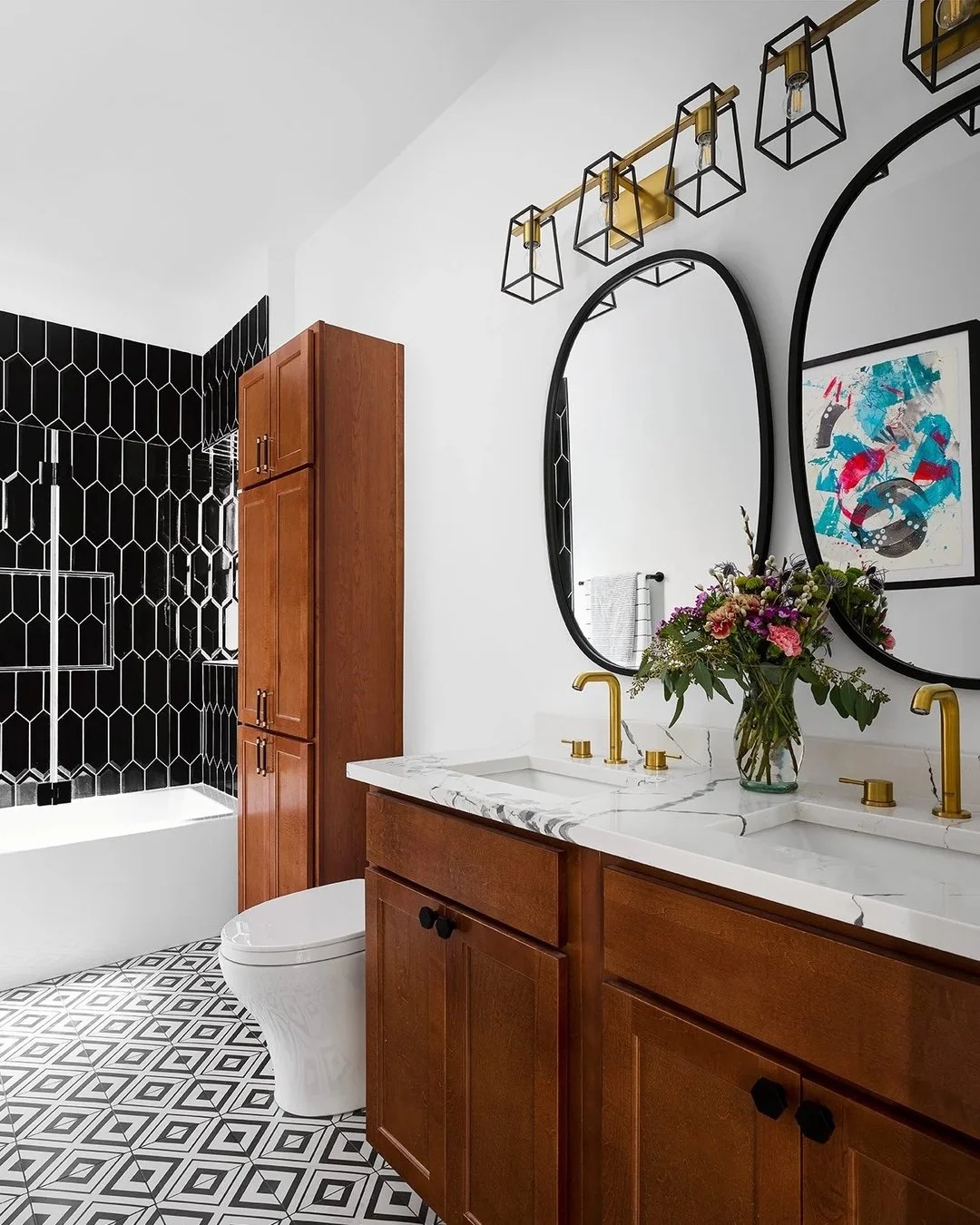 Main Bathroom Design with Paula interiors

Logan Square, IL 

#paulainteriors #paulainteriorsproject #paulainteriorschicago