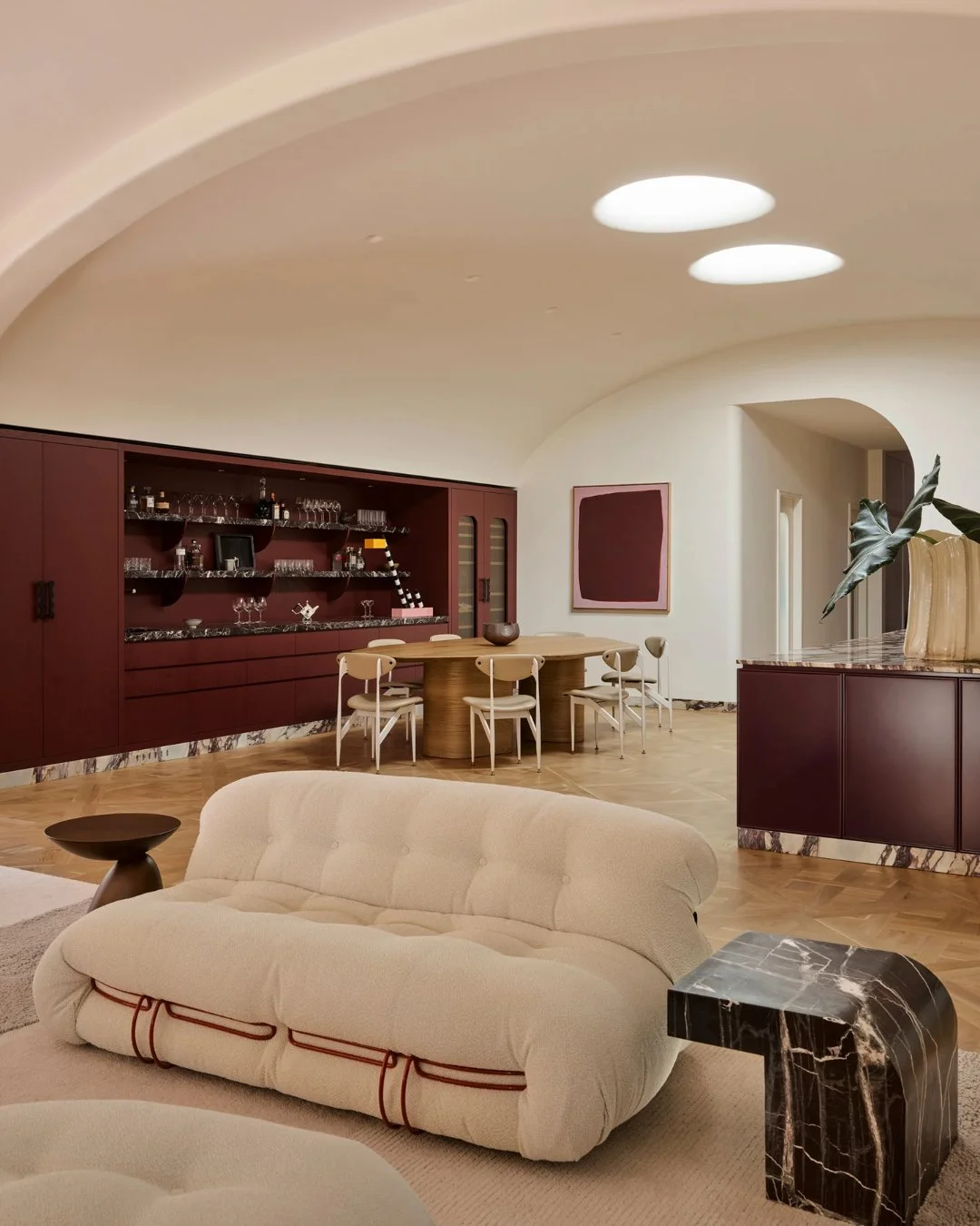 A colour explosion happened here!

1 &amp; 2 Image credit: Anson Smart. Styling by Joseph Gardner 

#minimalism #interiordesign #homedecor #bluedesign #blueinteriordesign #maximalism #inspiration  #coral #cream #interiordesigninspiration  #interiorsi