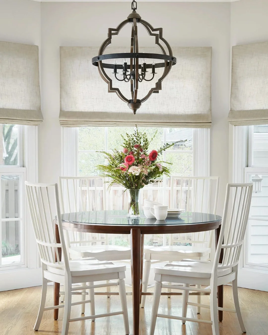 Morning light pours in and everything feels softer here.  A cozy breakfast nook made for slow starts and sunny moments. 

#ModernInteriorDesign #ContemporaryInteriors #ModernHome #InteriorInspiration #DesignDetails #HomeStyle #green #paulainteriors #