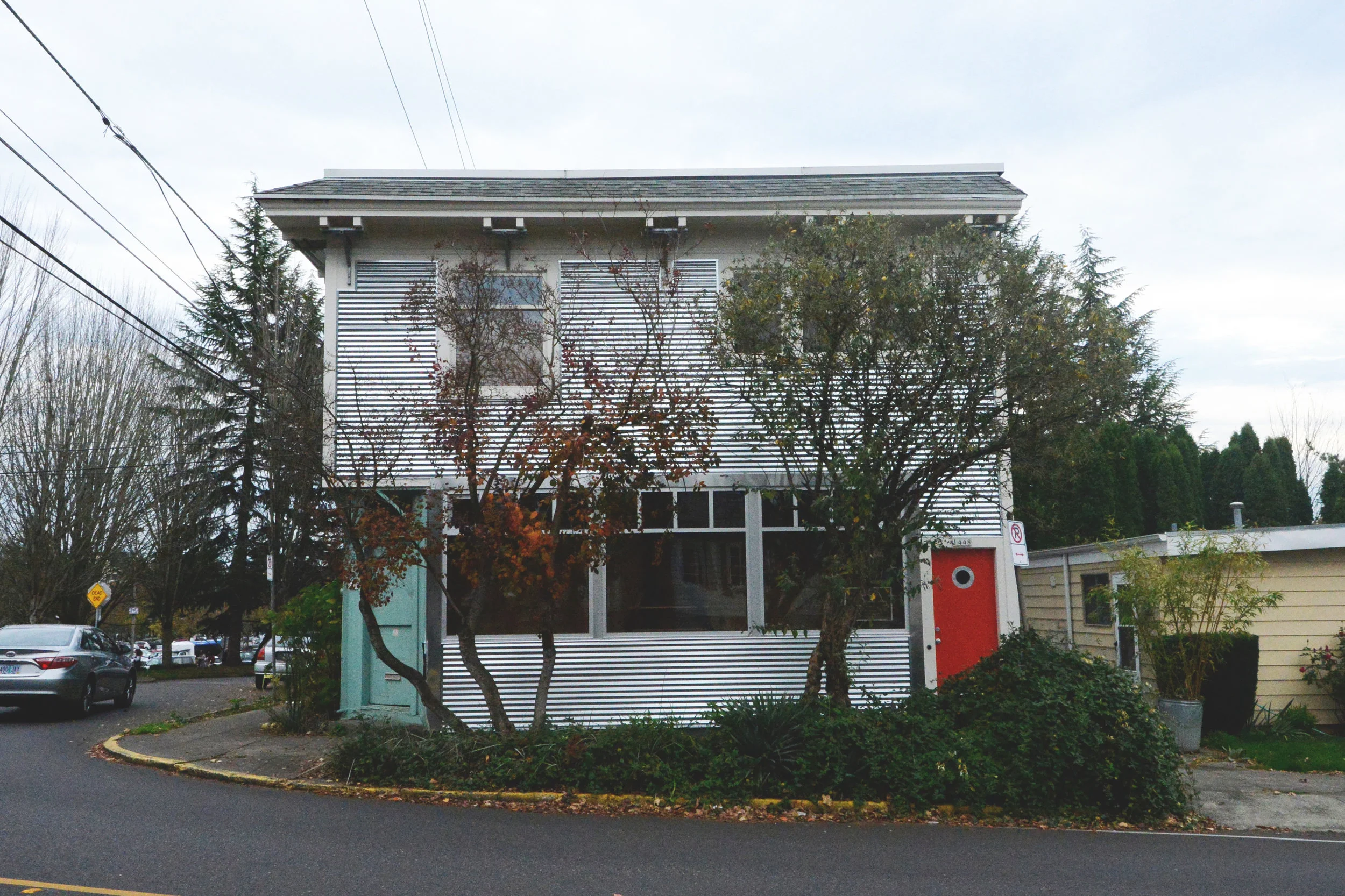 ModernHouse.jpg