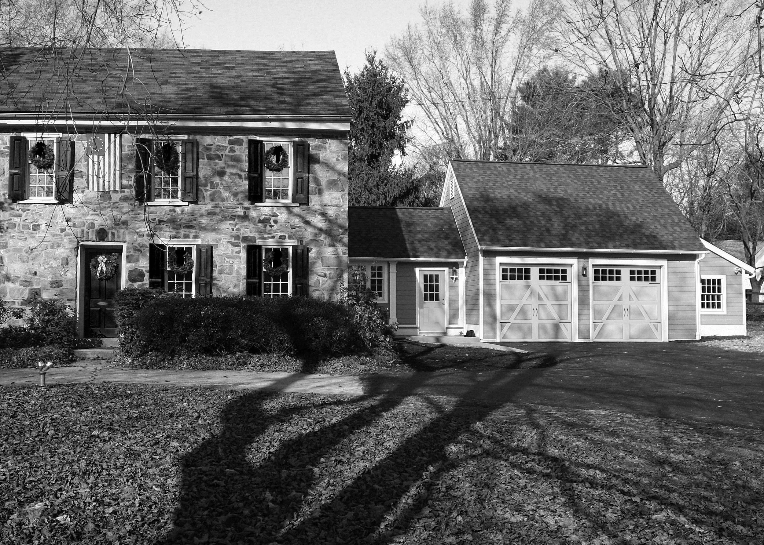 PNFarmhouse cover BW.jpg