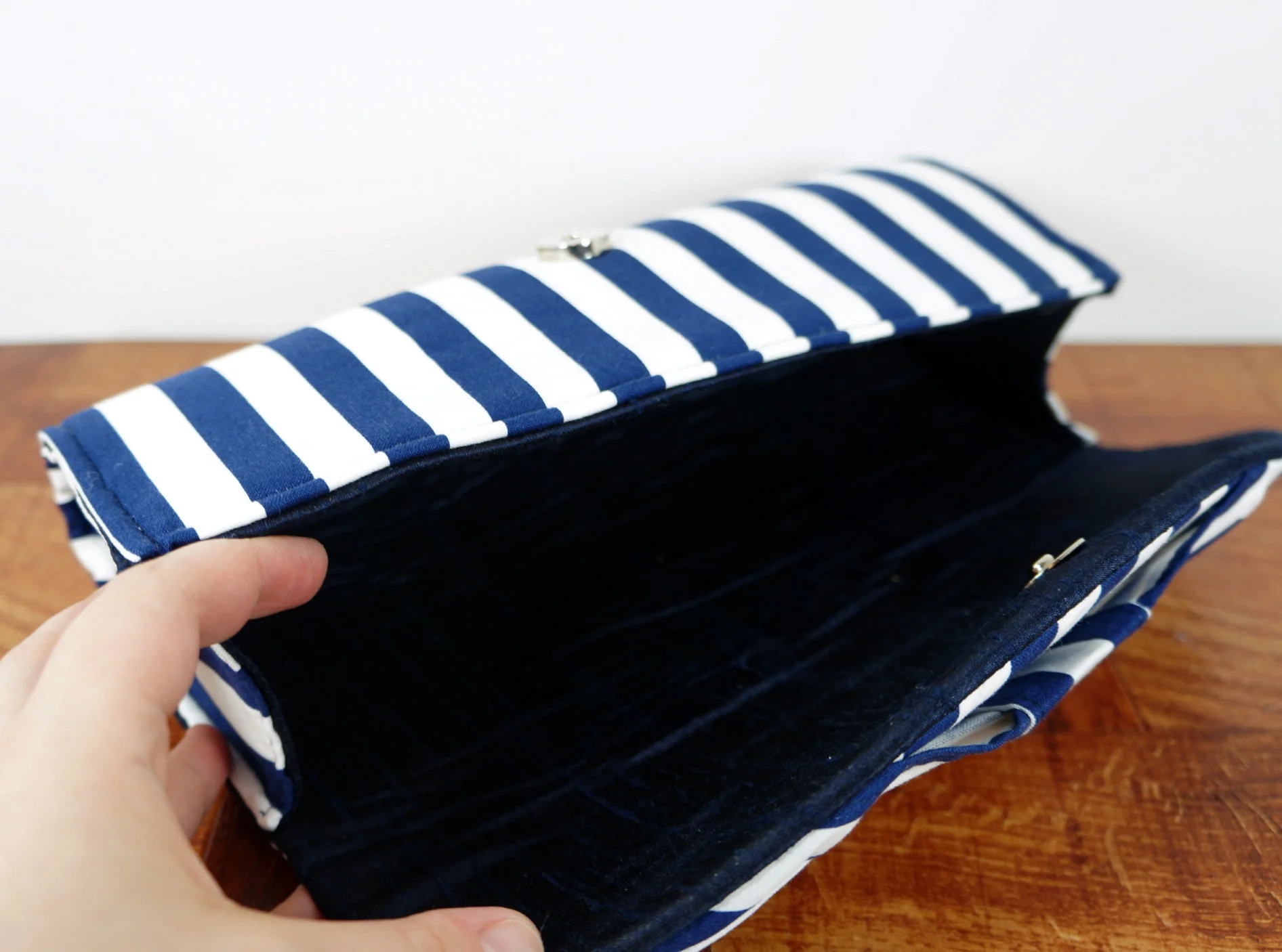 wide striped bow 4.jpg
