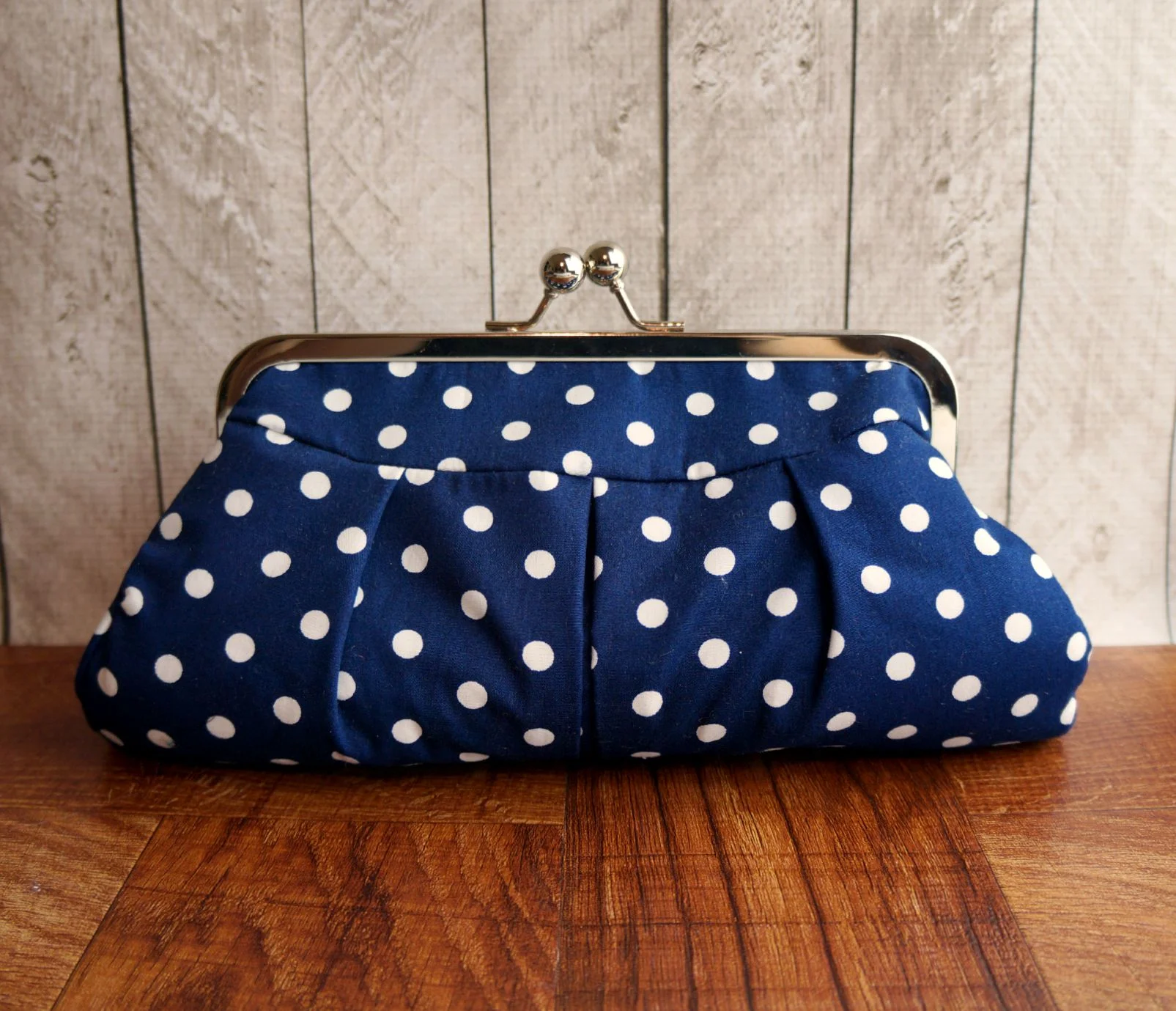 polka dot frame 1.jpg