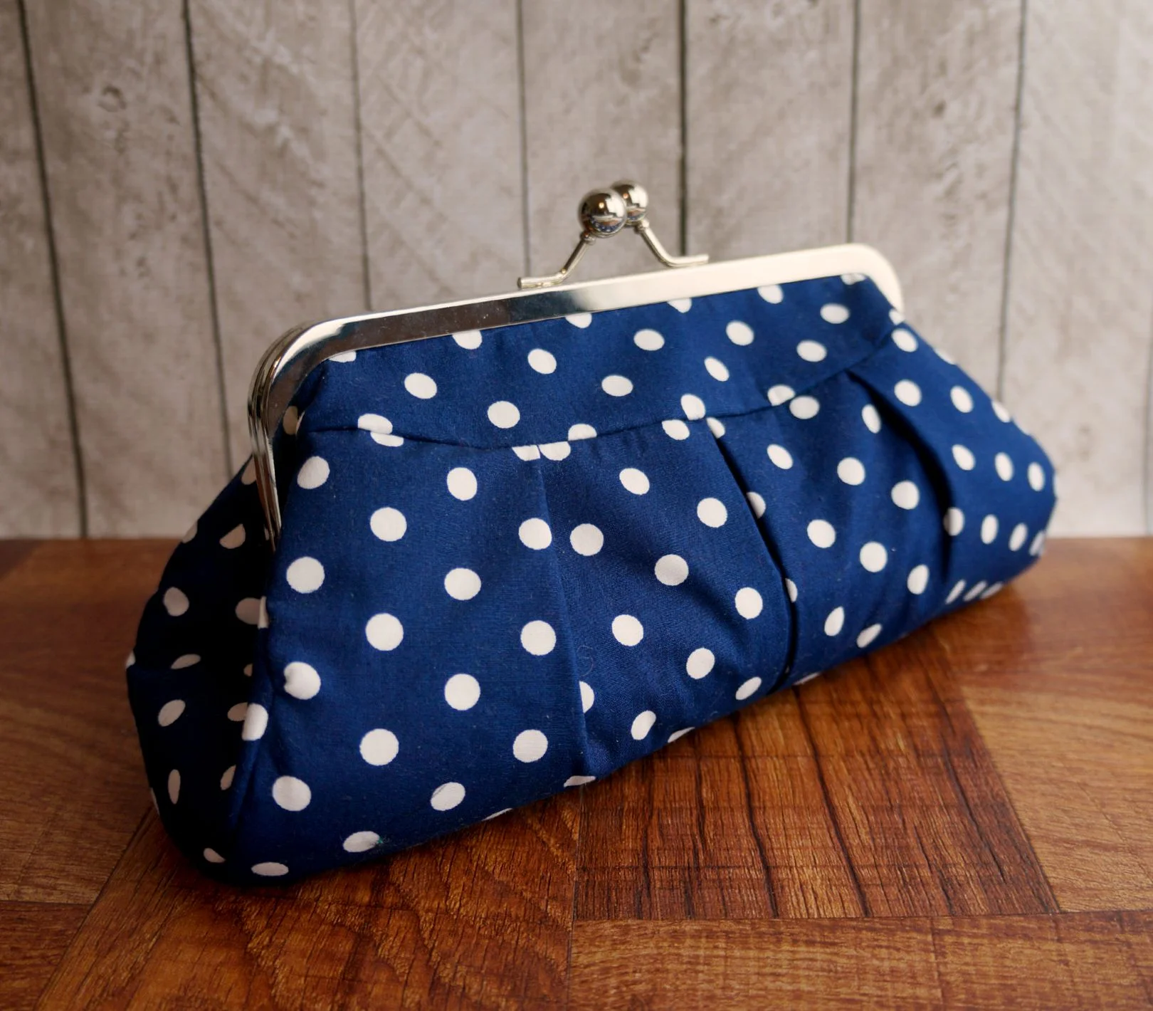 polka dot frame 2.jpg