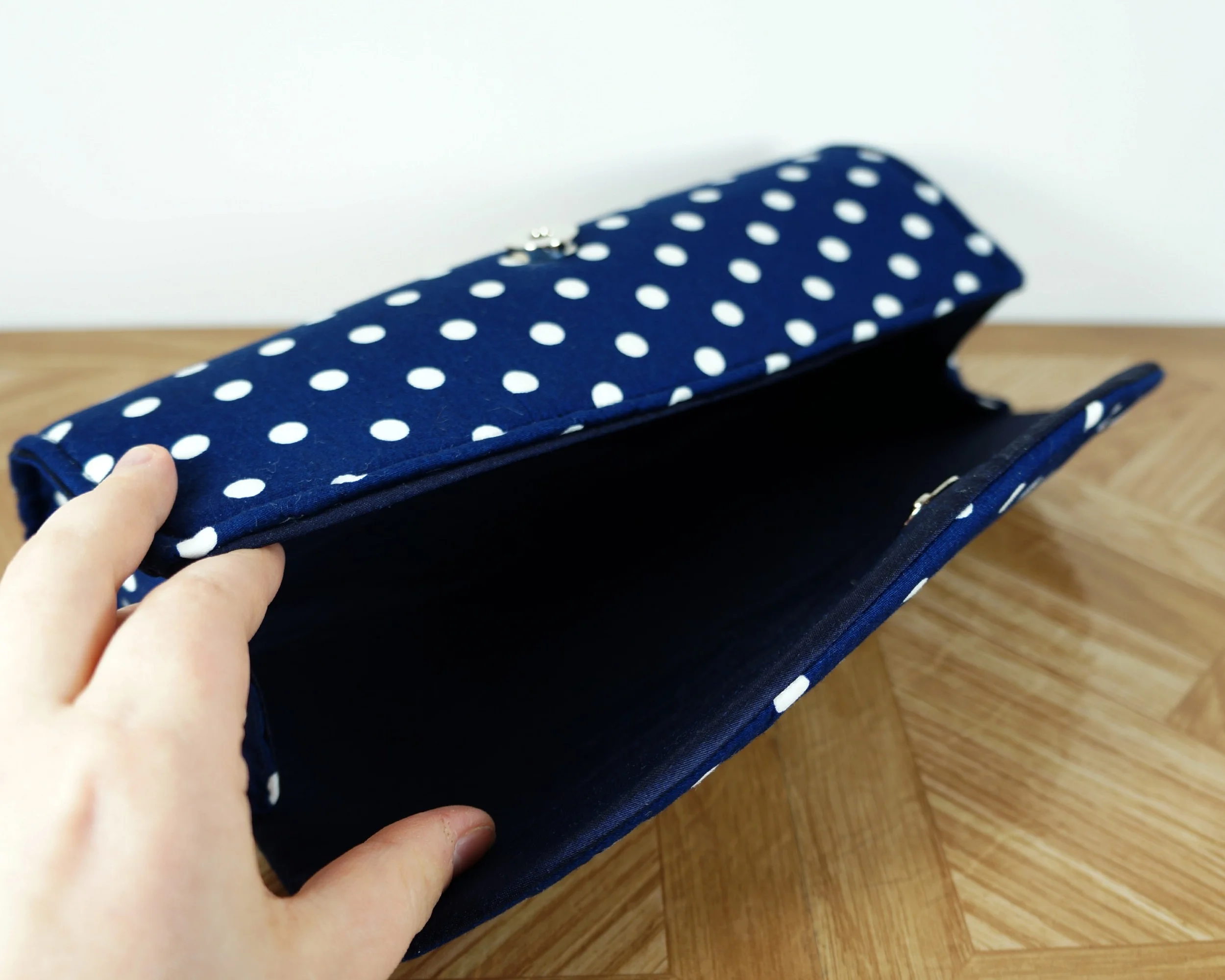 blue polka dot 4.jpg