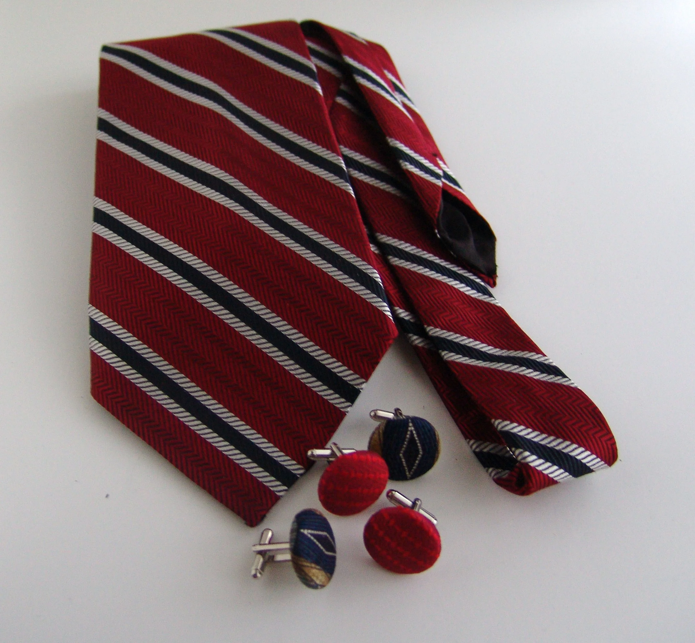 tie 005.JPG