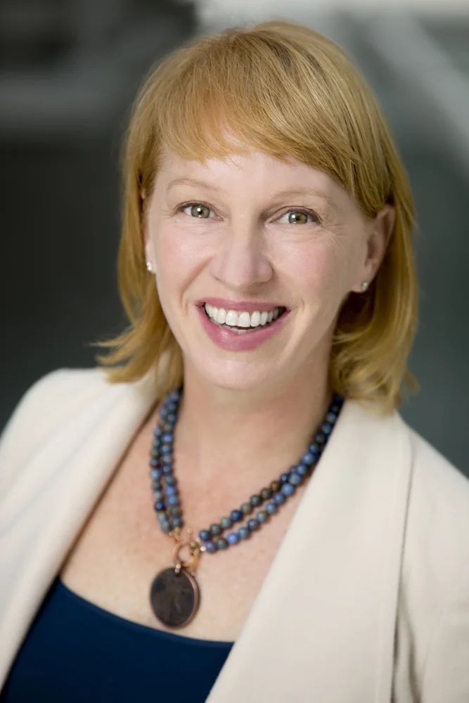 Kerry Forbes-s6336.jpg