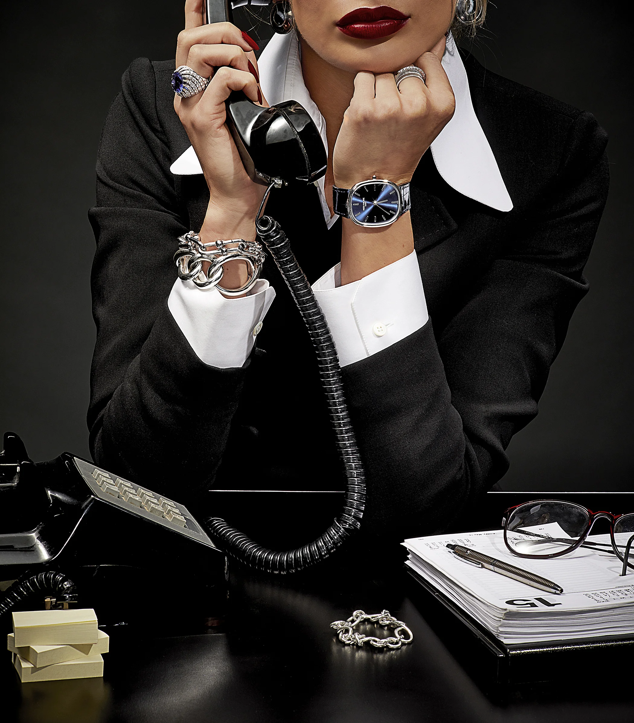 HBZ060118MustHavesWatches_02.jpg