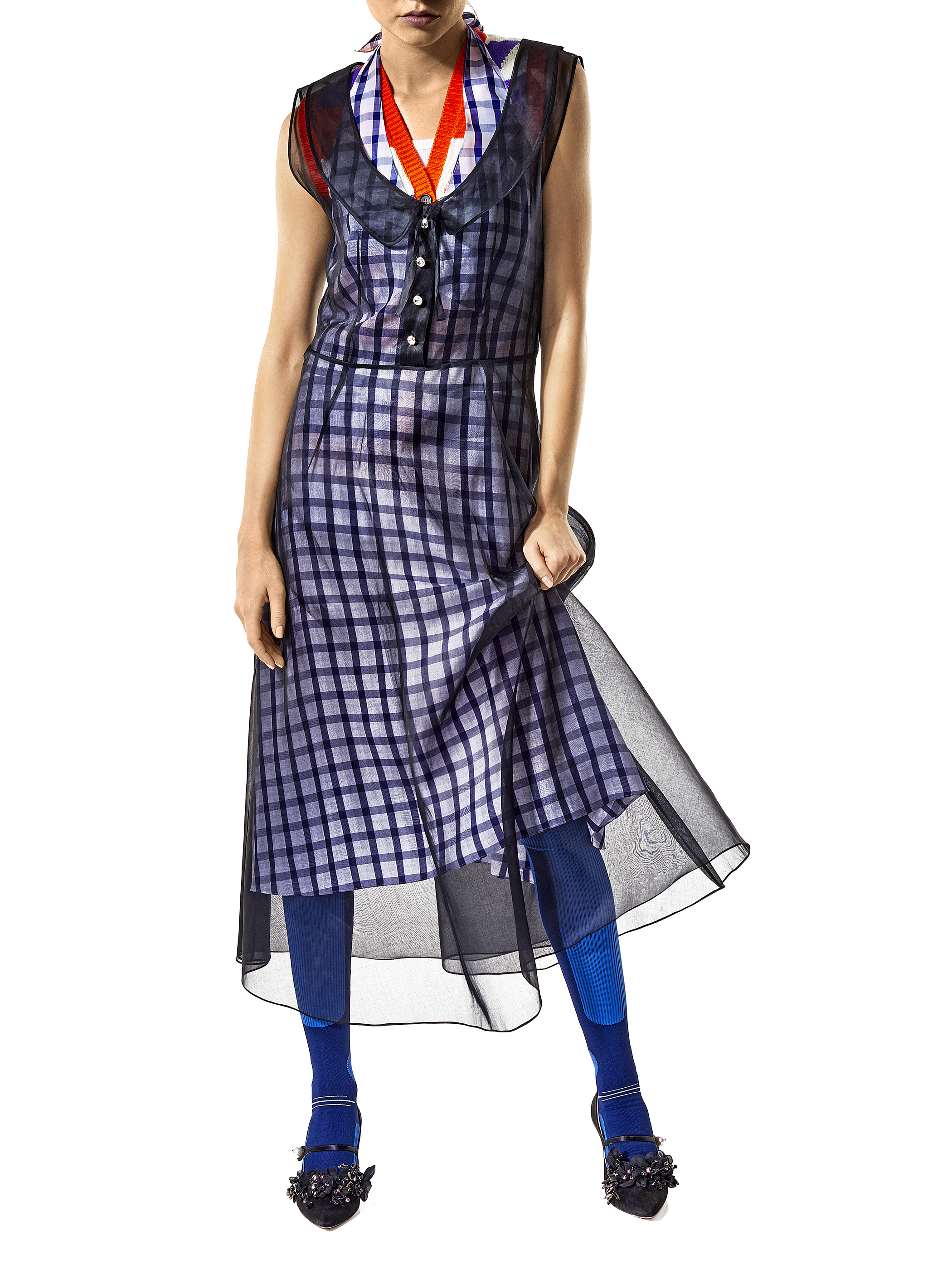 HBZ030118MustHaves_01.jpg