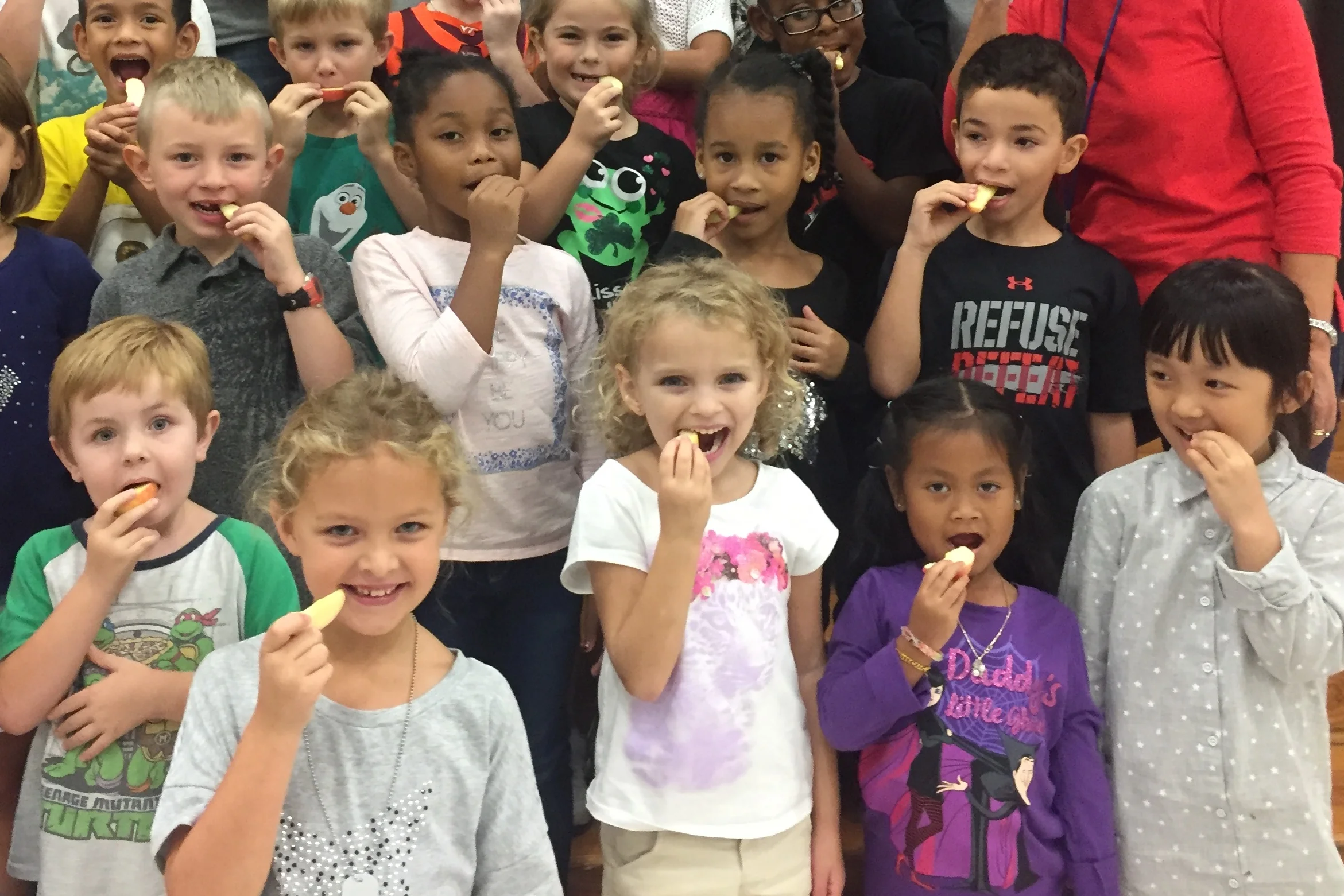 As part of the Farm to School Week celebration, school children and families around the Commonwealth are invited to “crunch” into a Virginia Grown apple for “The Crunch Heard ’Round the Commonwealth” at 10 a.m. on Tuesday, Oct. 4. Photo courtesy of VDACS.