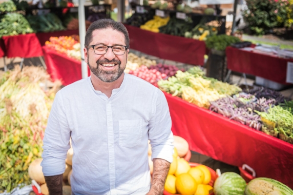Hugo Mogollon is the executive director of Community Foodworks, a nonprofit rethinking the farmers market, putting it to work for more people.