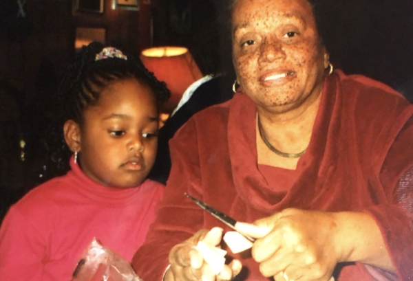 The author Elise Smith with her Nana in the kitchen.