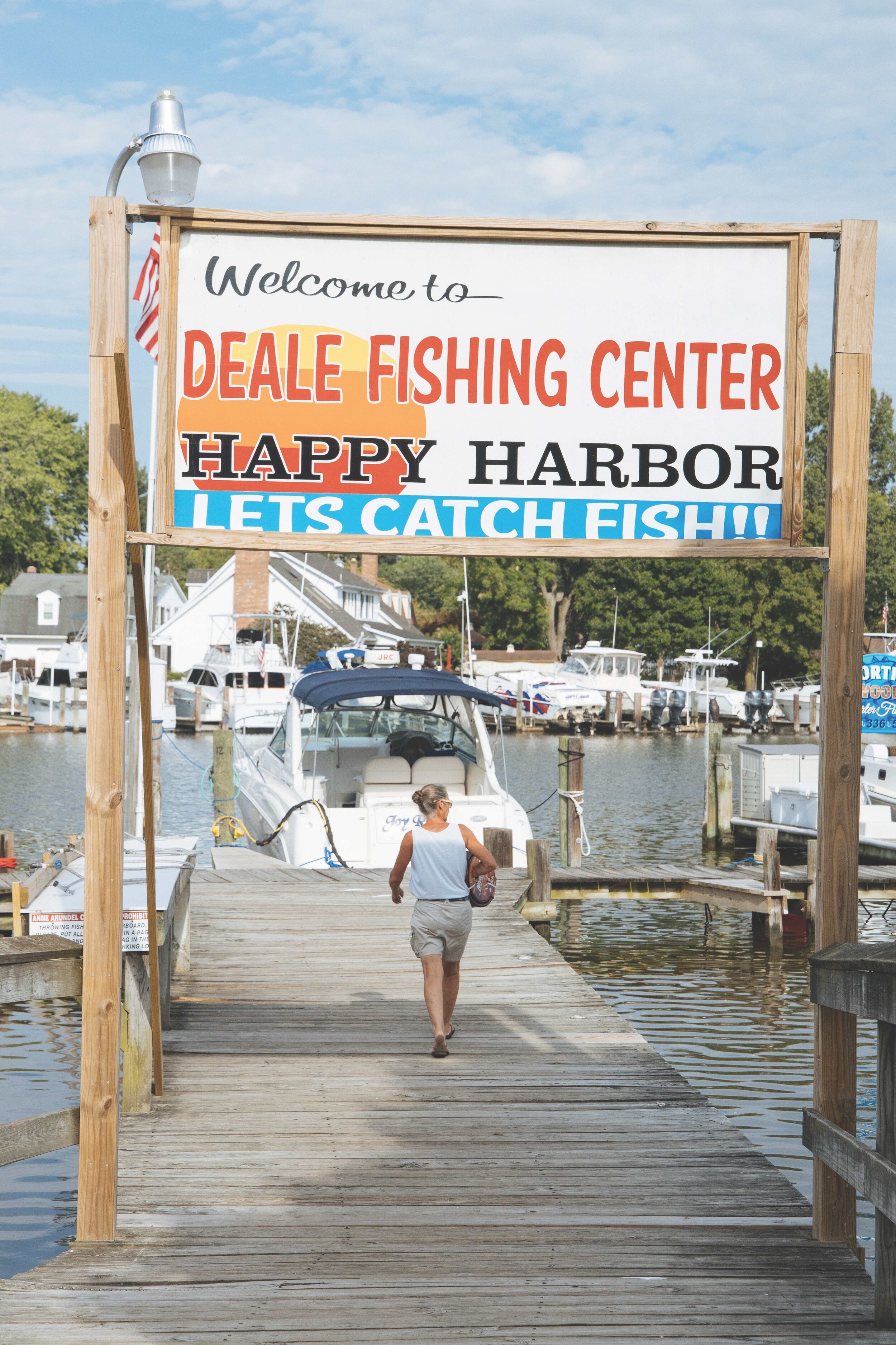 Want to get out on the water? Fall is a marvelous time to try sport fishing. There is no place like Deale to find a charter boat for a half-day or full-day experience. While bait fish may have made their summer exit, there are bluefish, rockfish, and more awaiting your cast. Check out the over twenty boats for charter on www.dealecharterboats.com