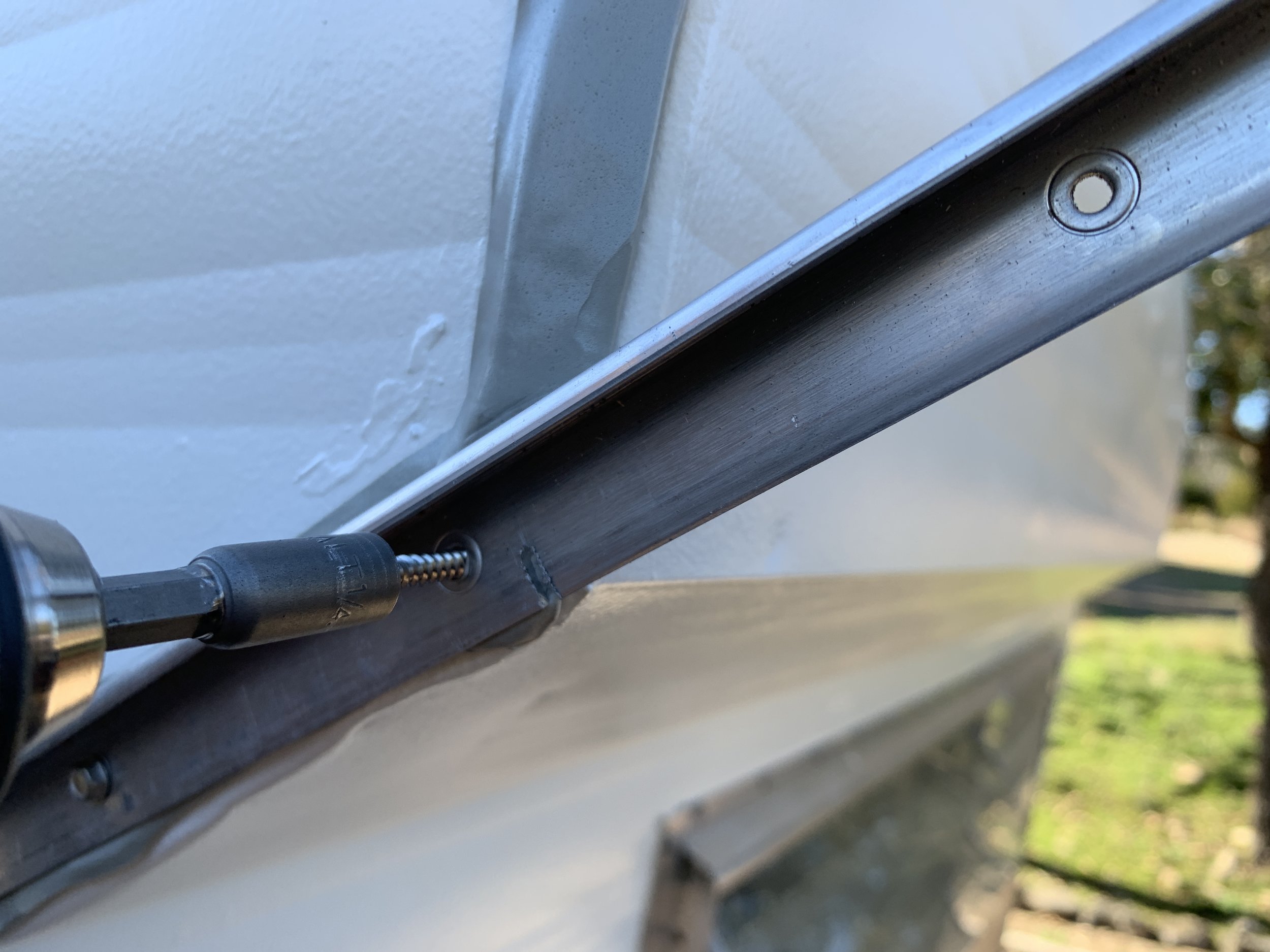 The Cameo Camper Renovation: Installing J-trim Roof Gutters