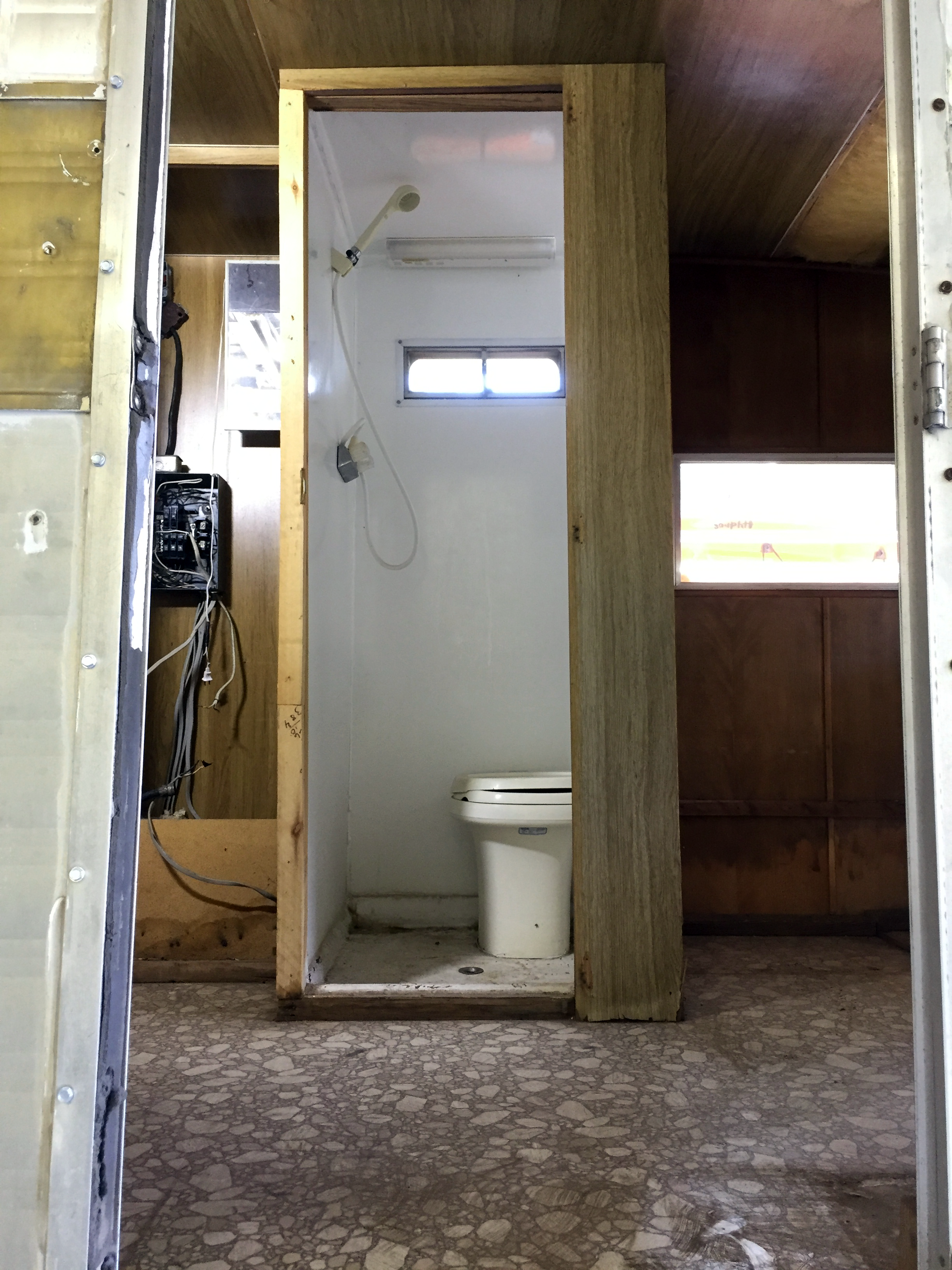 RV Camper Travel Trailer Bathroom Screw in Shower Corner 