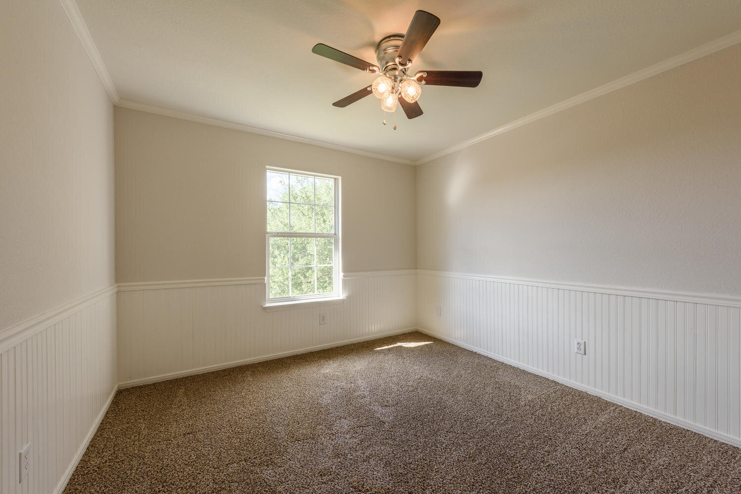 Guest bedroom 1