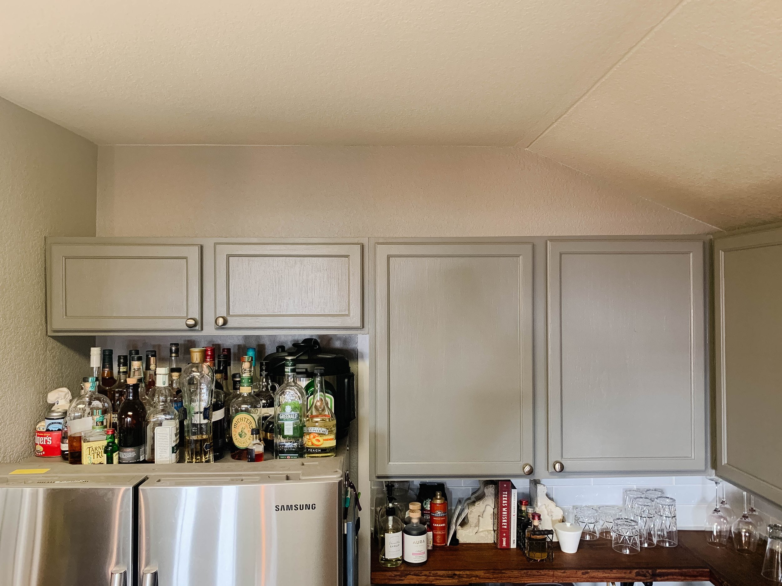 mDesign Small Raised Metal Storage Shelf Rack for Kitchen Pantry