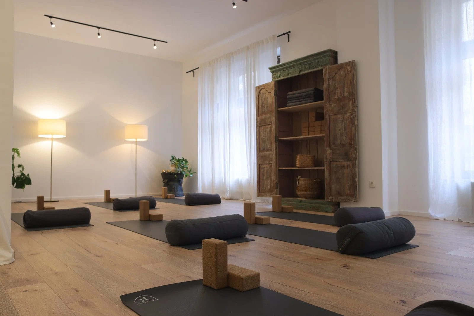 yogaloft. Limpertsberg No. 6