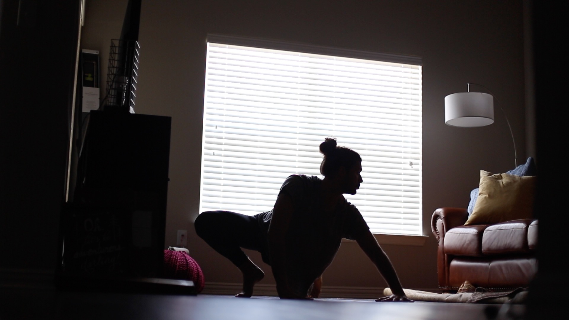 Pose 1.jpg