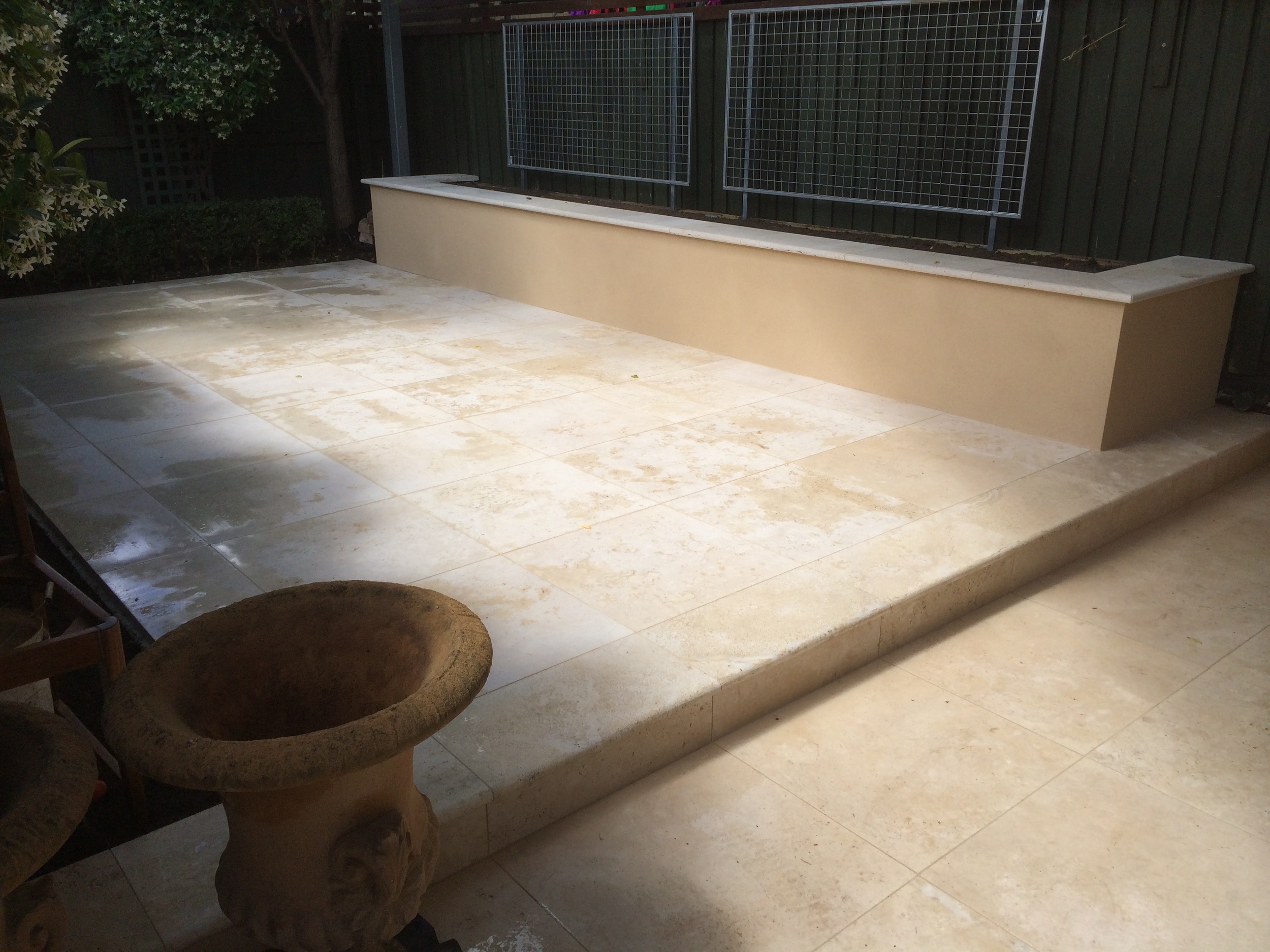 TRAVERTINE PAVING.JPG