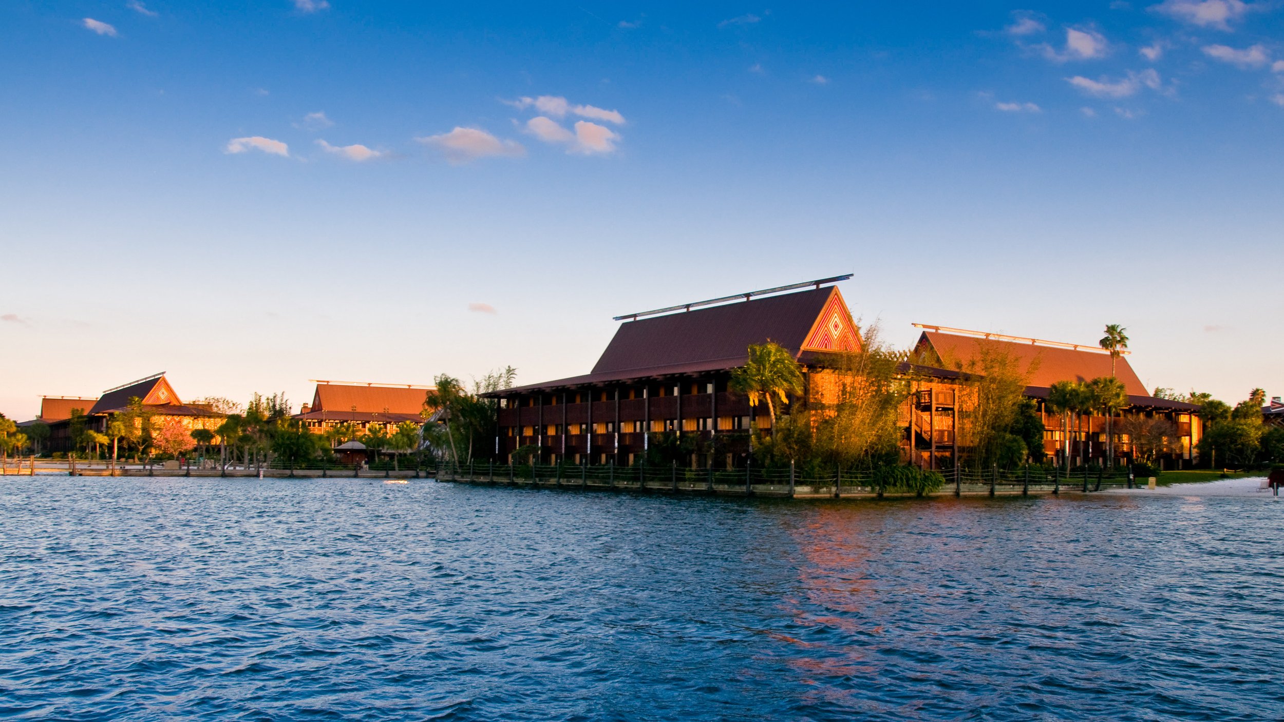 A Guide to Deluxe Resorts at Walt Disney World