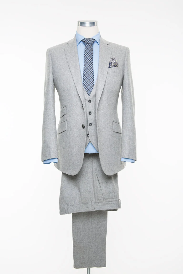 Flannel 3-Piece Suit - Size: 40R