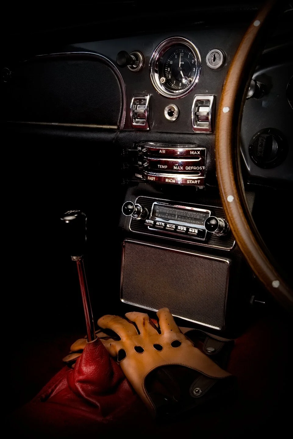 AM Vantage DB6 Details~5.JPG