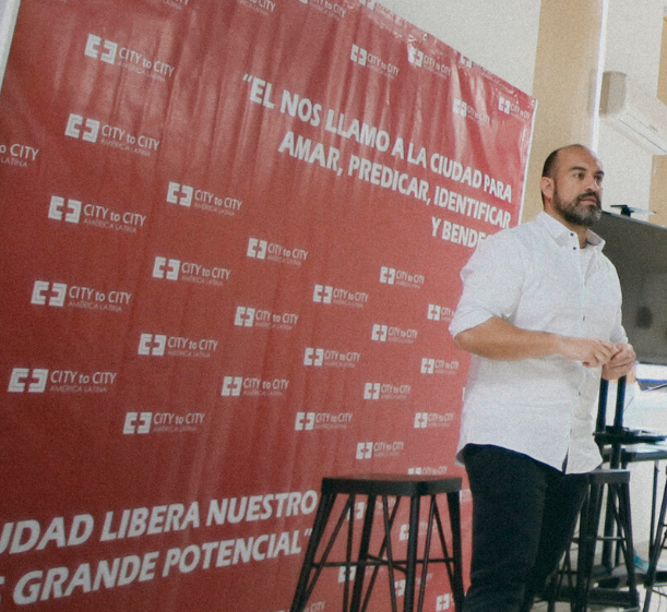 Francisco Calderone -City to City,  Chili