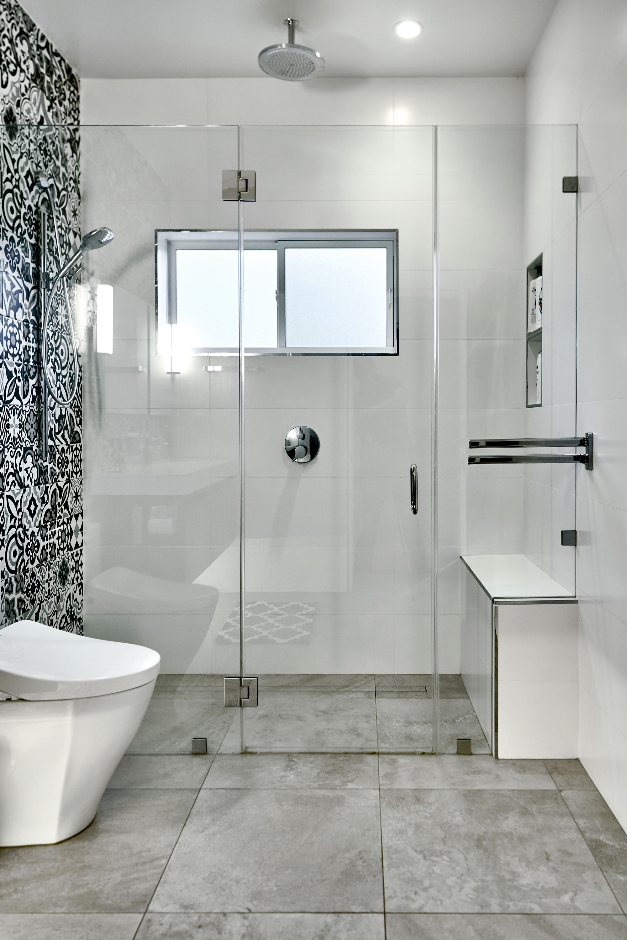 CURBLESS SHOWERS FOR EASY ACCESS.