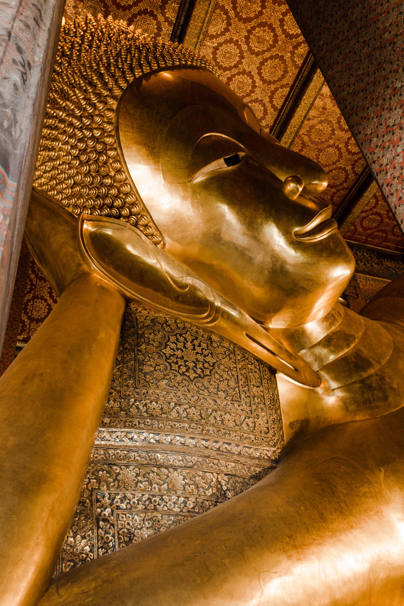 the laying Buddha, Bangkok, Thailand