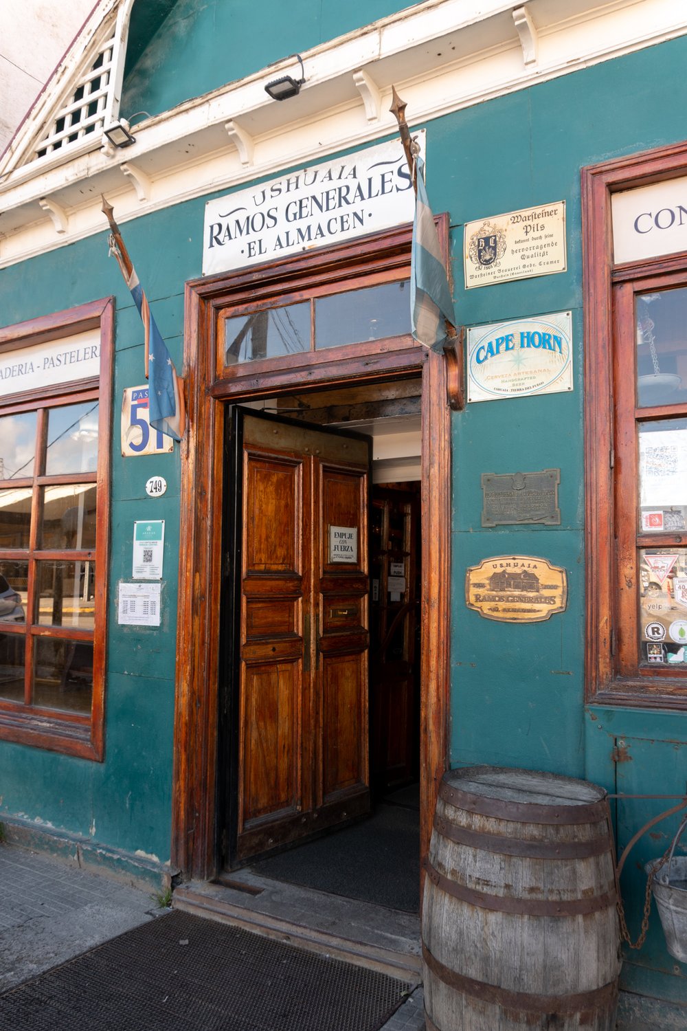 one of Ushuaia's many teahouses