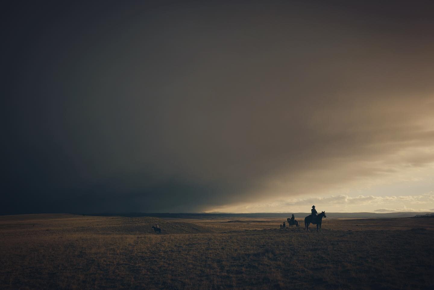 SW Skies with @jonnymass , @kbullington , @davestyle9 and @m_coop #leicaQ @leicacamerausa @leica_camera @aetherfilms @lightcraft.tv @denmcd