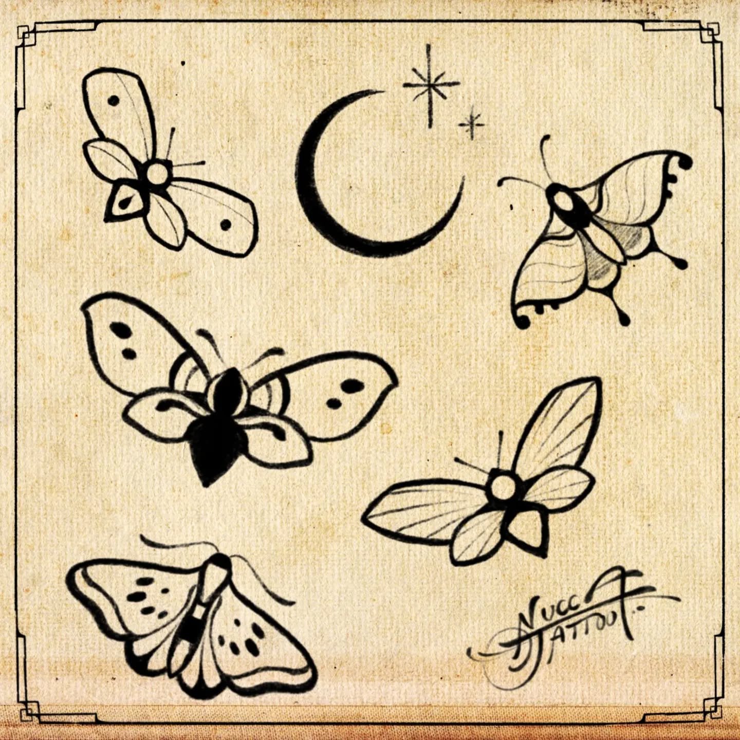 Handpoke wanna do's for CoM24 @realms_of_mythodea by the one and only @tici.flaam 🥳DMs direct to the artist pls.🙏 Size ~ 5x5 cm
.
#goldengooselarp #conquestofmythodea #larptattoo #tattoolarp #handpoketattooconquest #nuccatattoo #goldengooselab