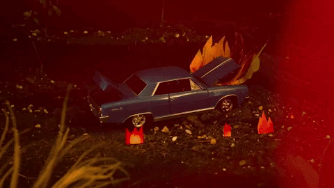 CARCRASHgiphy.gif