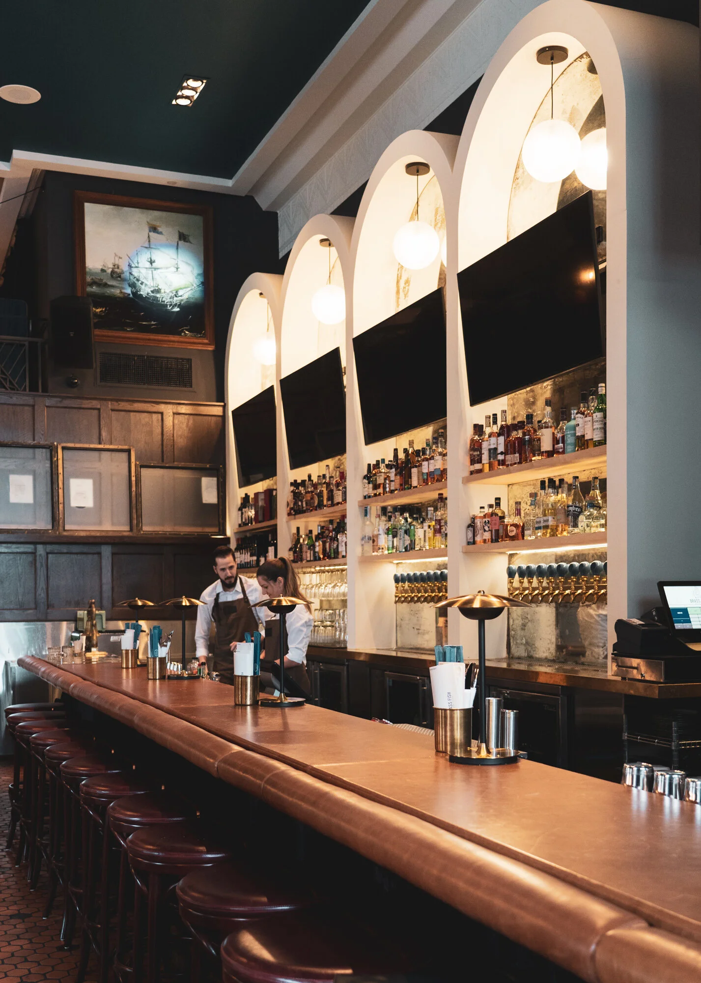 BRASS FISH TAVERN Where Every Seat is in Demand — Pendulum Magazine