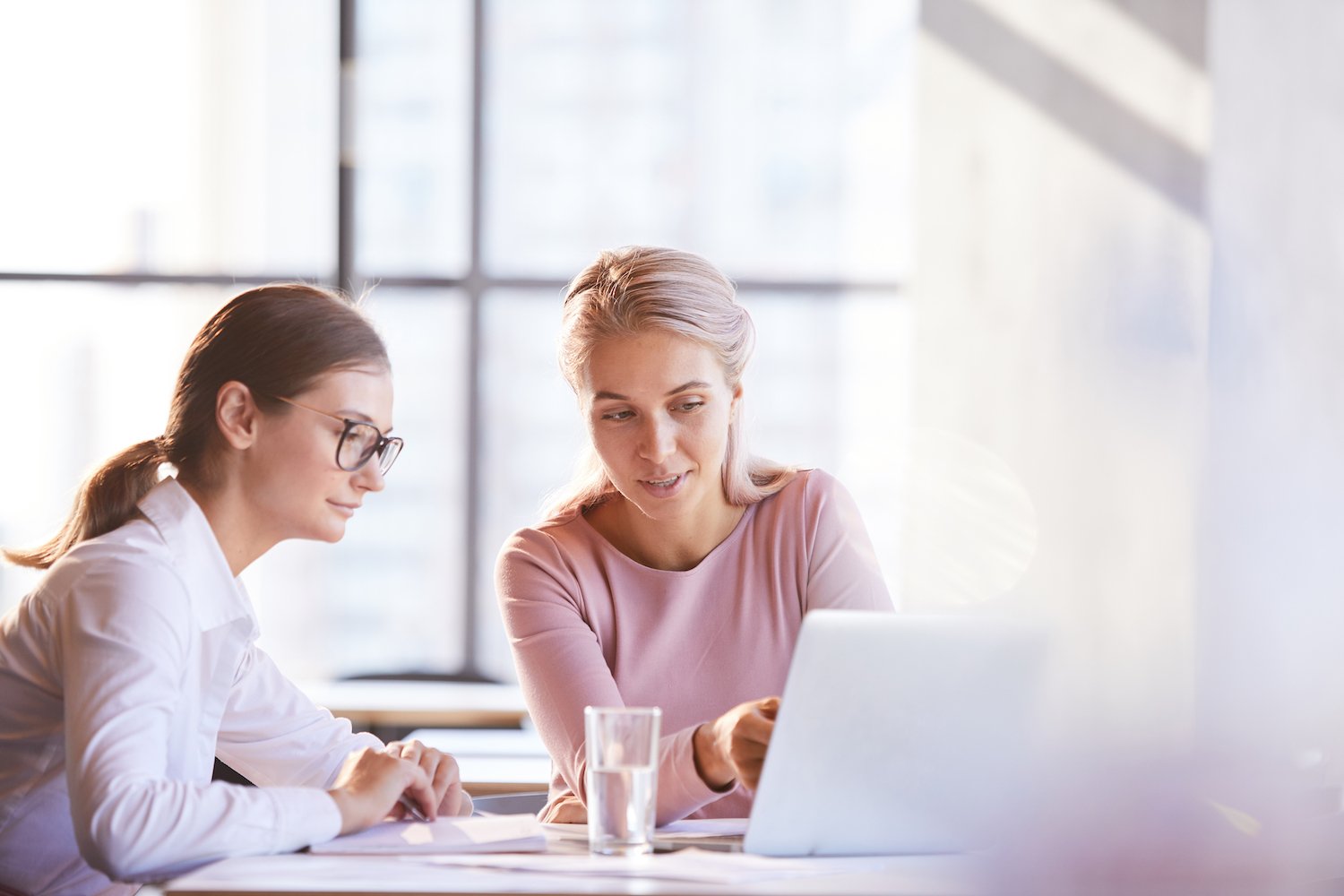 ON COMMUNICATIONS || How to Give Actionable Advice and Ask Specific Questions for Helpful Results