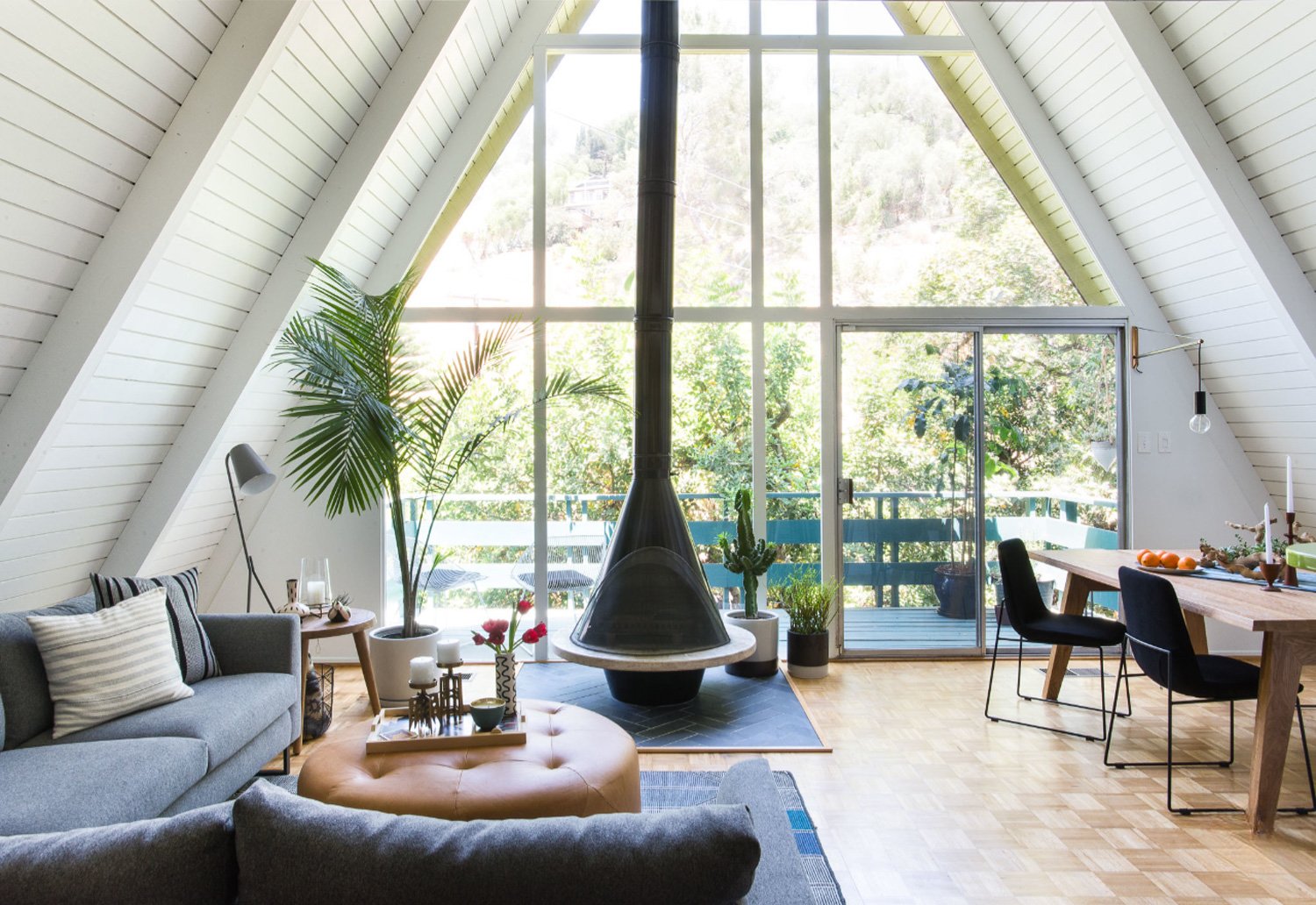 HIGHLAND PARK A-FRAME || Embracing Midcentury Charm: A Cabin Makeover