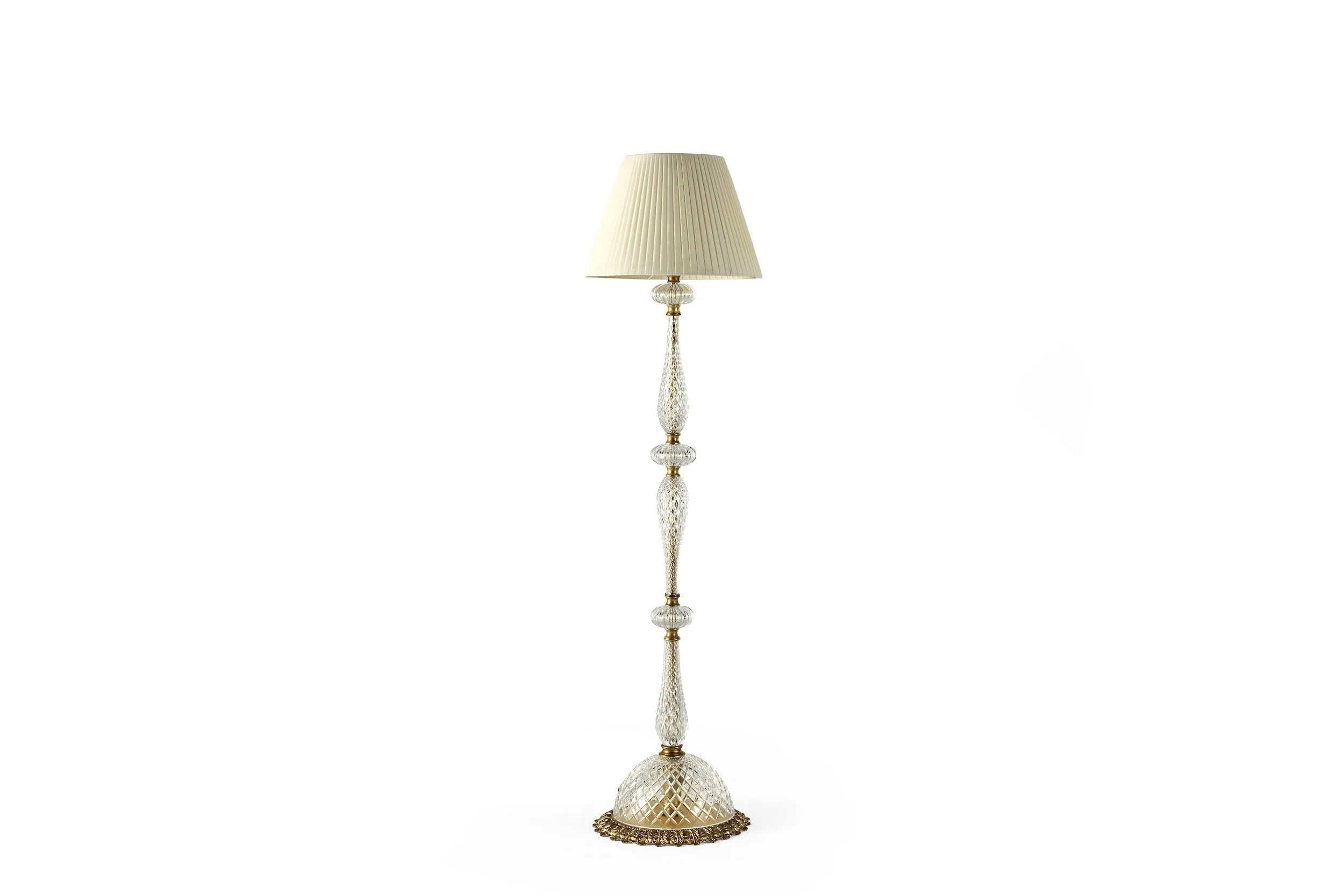 ELEGANCE BY ILLUMINATION || Where Crystal Columns Meet the Romance of Reading