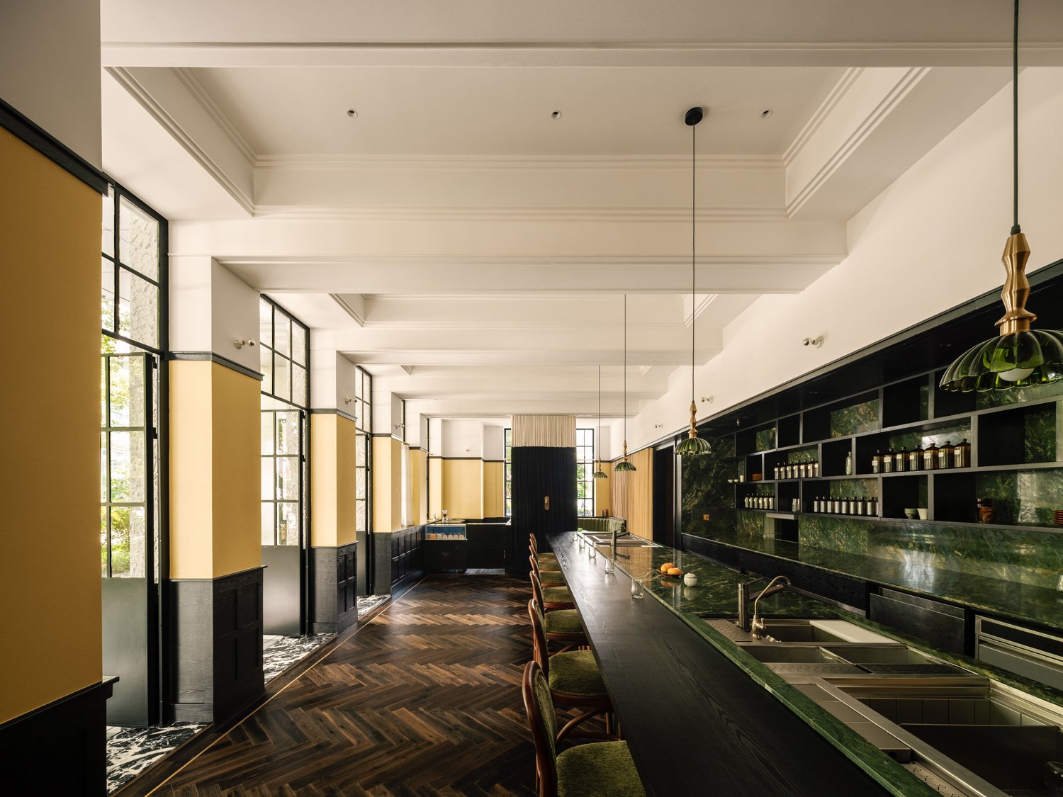 RENER || A Theatrical Fine-Dining Experience Where Space Takes Centre Stage