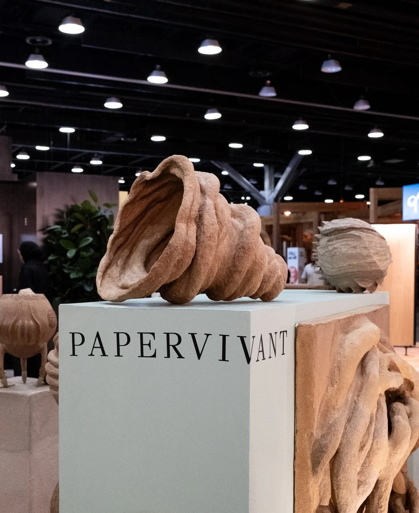 PAPER VIVANT || Giving Reclaimed Paper a New Life as Sculpture