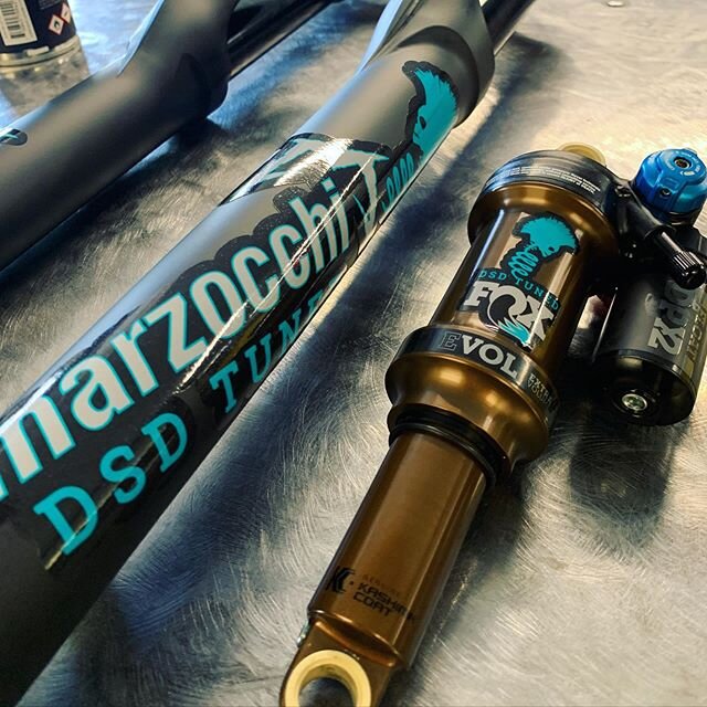 Custom tuned and personalized all the way down to the decals. We got this customer dialed in with the suspension he needed to make his @yeticycles SB4.5 worthy of it&rsquo;s true nature. As a larger rider, the @marzocchi_mtb Z1 Bomber was choice for 