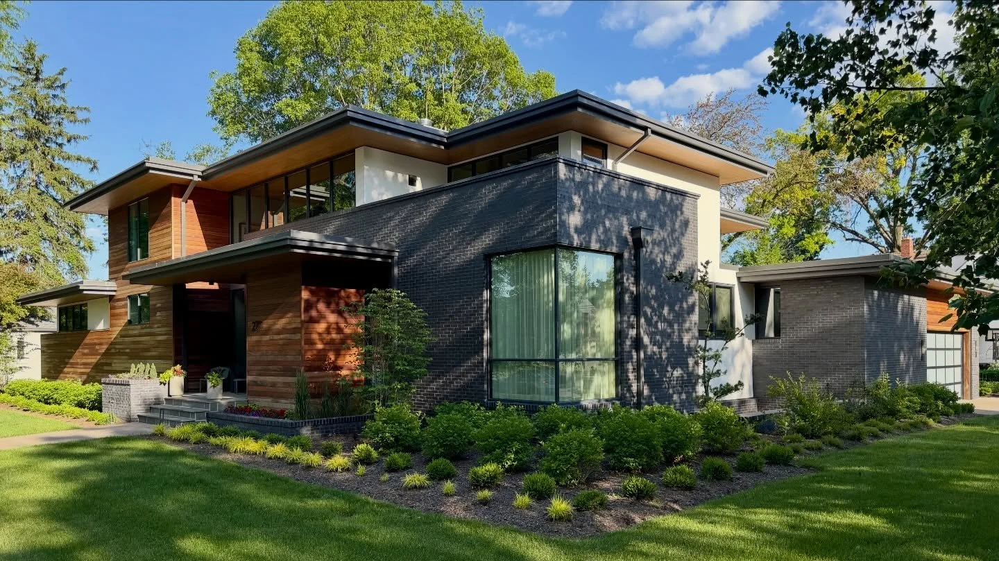 .
Finish strong, they say.

A successful house is more than good design. It requires a committed contractor willing to sweat the details through move-in and beyond - and clients who understand that architecture doesn&rsquo;t stop at the exterior wall