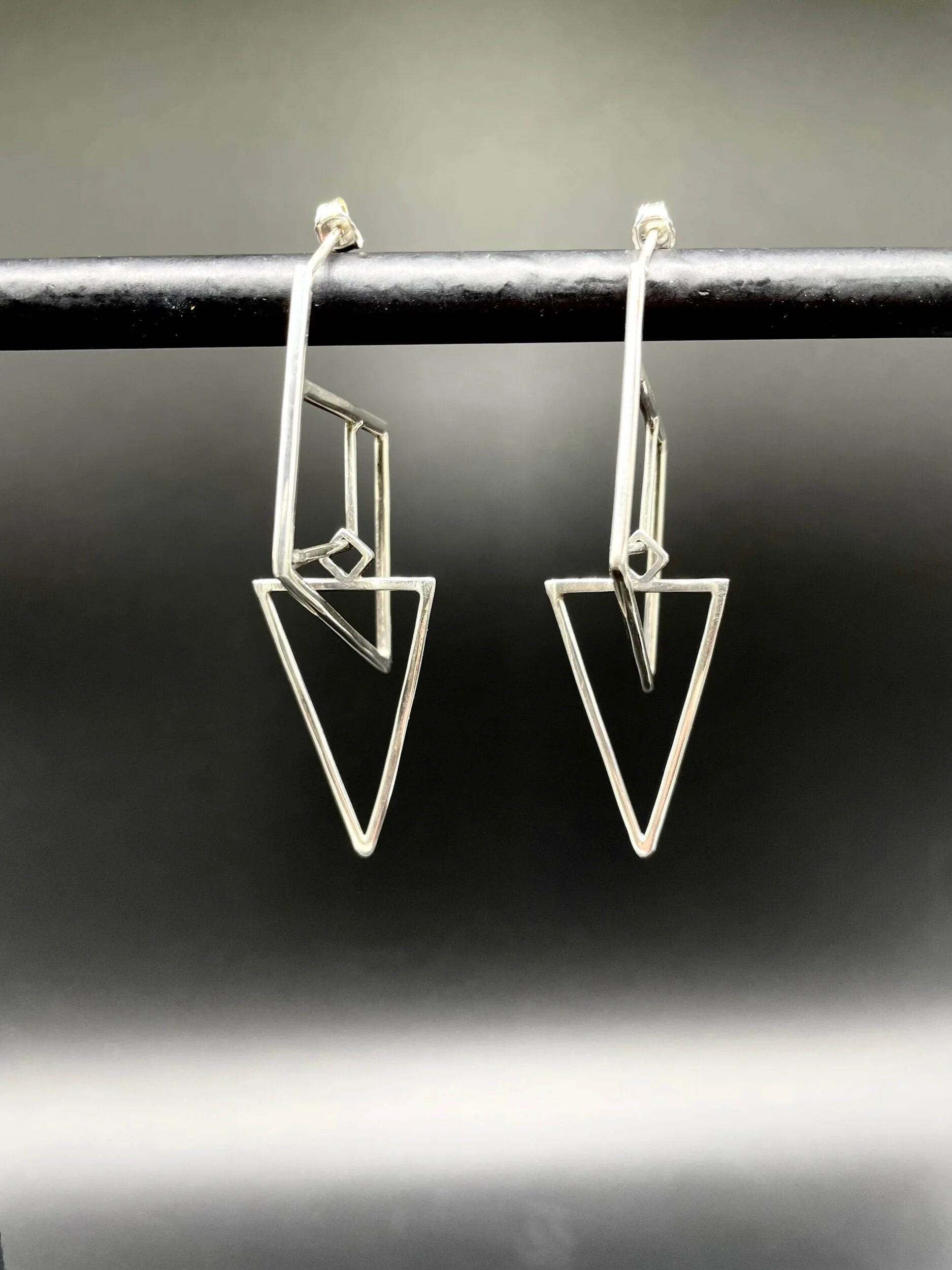 3C1DB76C-0EF3-4A9F-8BDF-19F1606DCE95